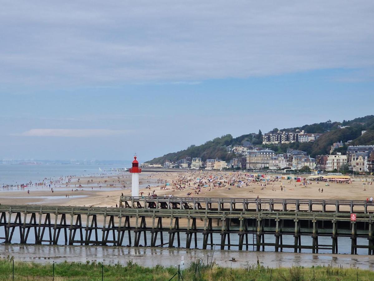 Le Cocooning-Studio Deauville Marina Avec Terrasse Vue Mer Et Plage Exterior photo